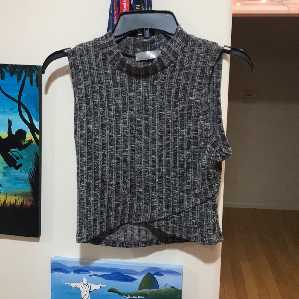 Crop tank